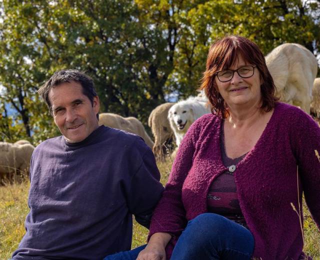 Patrick et Martine Marseille, GAEC L'agneau de nos montagnes © Bertrand Bodin - Parc national des Ecrins