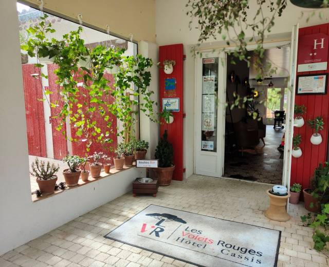 Les Volets Rouges, accueil © Thomas Burel - OFB